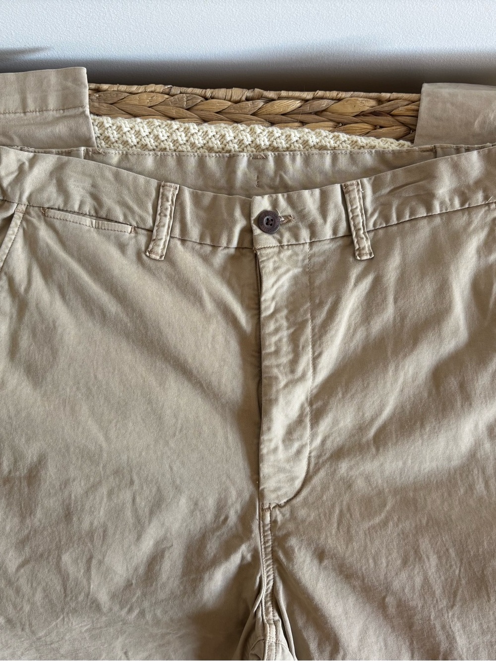 American Eagle Outfitters Men's Tan Chino Pants